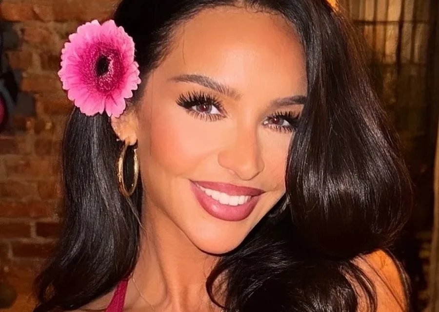 Carli Bybel Biography: Age, Fiancé, Net Worth, Parents, Height, YouTube Career