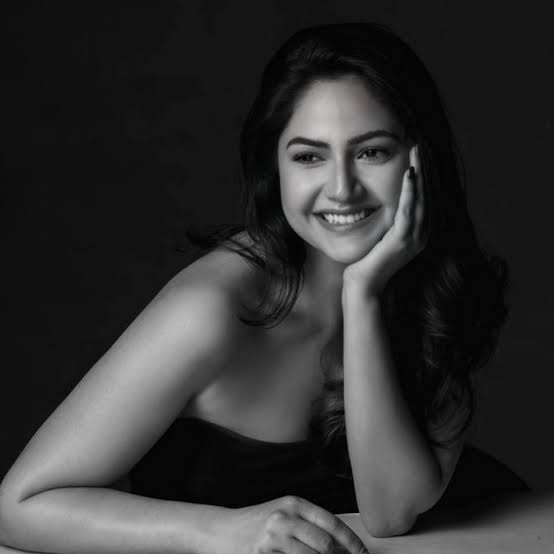 Barsha Siwakoti Biography: Age, Height, Movies & TV Shows, Net Worth, Parents, Awards, Husband, Instagram