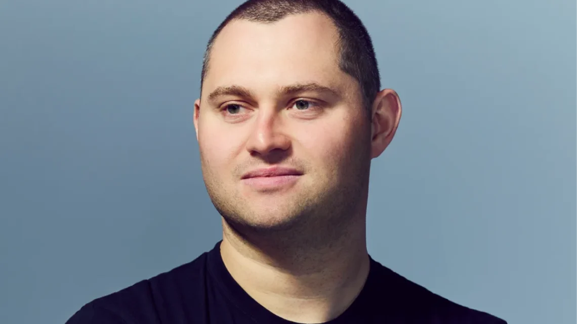 Mark Gurman Biography: Ethnicity, Awards, Instagram, Parents, Siri, Age, Height, Religion