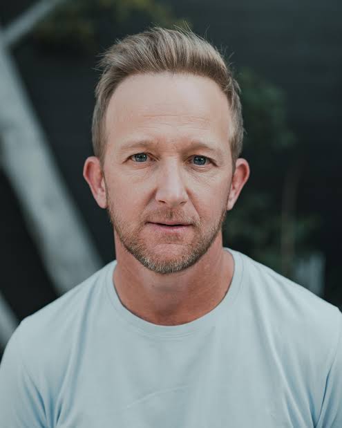 Eric Ladin Biography: Age, Wife, Children, Height, Net Worth, Parents, Movies & TV Shows, Awards