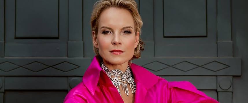 Elīna Garanča Biography: Awards, Songs, Net Worth, Movies, Age, Height, Parents, Books, Husband, Religion