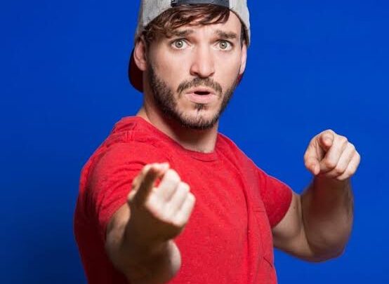 Elton Castee Biography: Wife, Age, Net Worth, Height, Parents, Career, Wiki, YouTube, Instagram