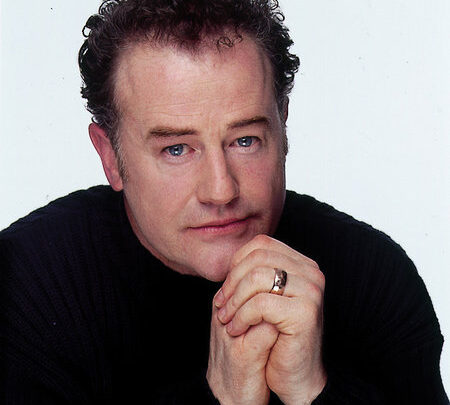 Owen Teale Biography: Awards, Instagram, Parents, Height, Age, Movies, Ethnicity, Awards, Wife
