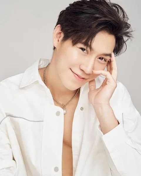 Poppy Ratchapong Biography: Ethnicity, Parents, Movies, Net Worth, Age, Awards, Girlfriend, Height