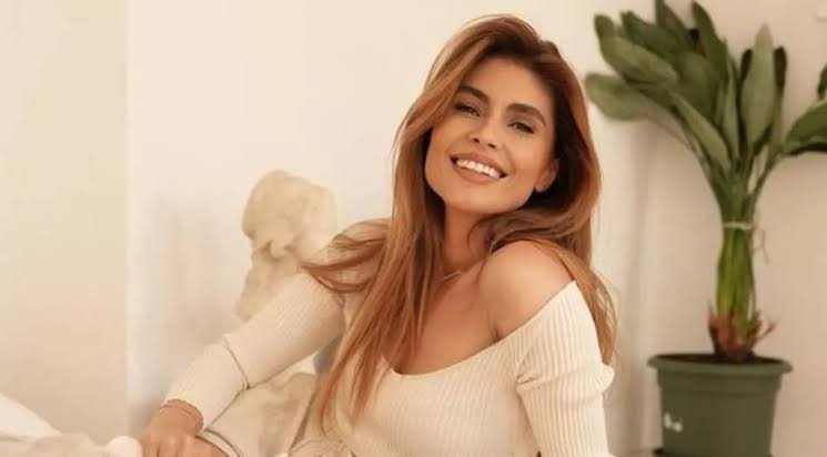 Sânziana Negru Biography: Awards, Instagram, Movies, Religion, Age, Boyfriend, YouTube, Net Worth