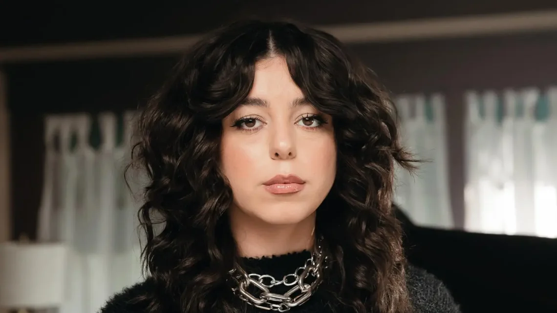 Amira Elfeky Biography: Age, Net Worth, Height, Nationality, Songs, EPs, Nu-Metal Career, Boyfriend