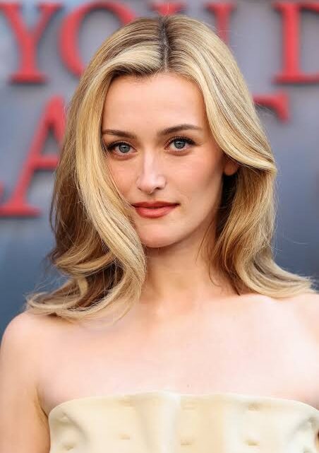 Sarah Pidgeon Biography: Ethnicity, Age, Movies, Height, Awards, Parents, Boyfriend