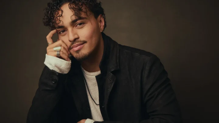 Tonatiuh Elizarraraz Biography: Awards, Instagram, Brother, Age, Height, Ethnicity, Parents, Net Worth