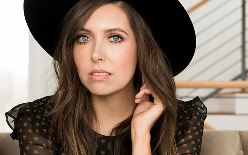 Francesca Battistelli Biography: Age, Husband, Children, Net Worth, Parents, Songs, Albums, Wiki
