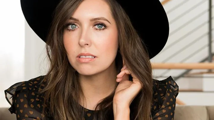 Francesca Battistelli Biography: Age, Husband, Children, Net Worth, Parents, Songs, Albums, Wiki