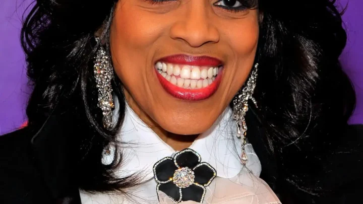 Vickie Winans Biography: Age, Husband, Children, Net Worth, Parents, Songs, Albums, Wiki