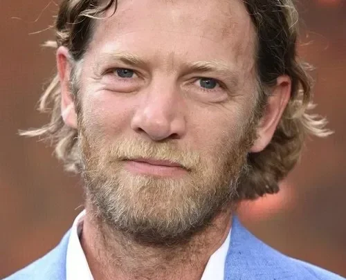 Jefferson Hall Biography: Awards, Vikings, Ethnicity, Net Worth, Age, Height, Wife, Ethnicity, Parents