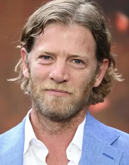 Jefferson Hall Biography: Awards, Vikings, Ethnicity, Net Worth, Age, Height, Wife, Ethnicity, Parents