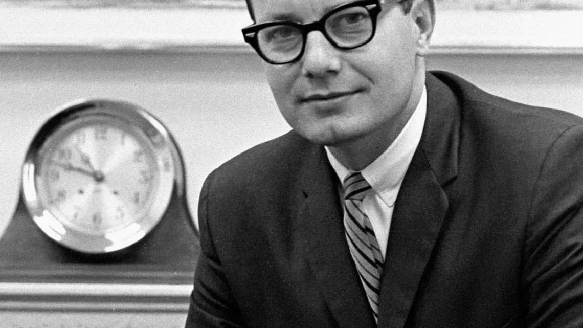 Bill D. Moyers Biography: Age, Wife, Children, Net Worth, Parents, PBS, Journalist, Minister, Death