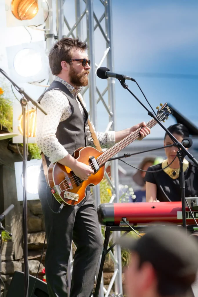 Liam Finn Biography: Religion, Parents, Songs, Age, Wife, Net Worth, Albums, Height, Instagram