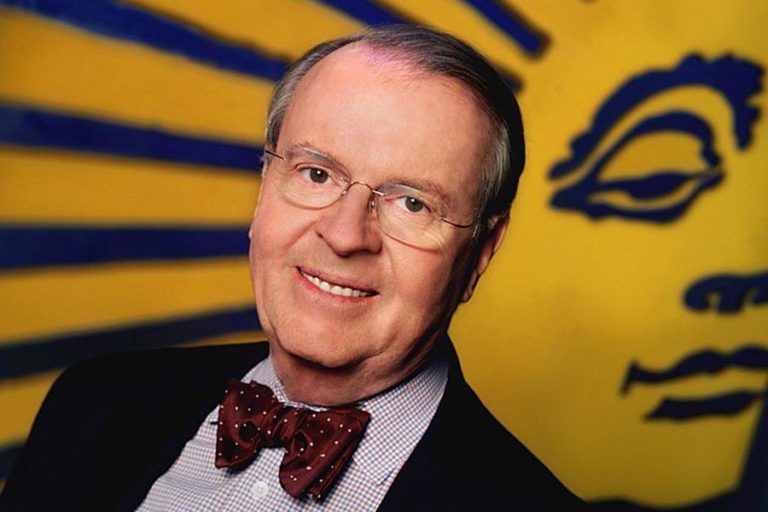 Charles Osgood Biography: Age, Wife, Children, Net Worth, Parents, Songs, Career, Radio, Death