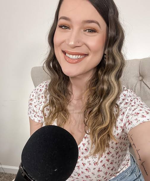 Jessi Smiles Biography: Husband, Age, Net Worth, Kids, Height, Parents, YouTube, Songs