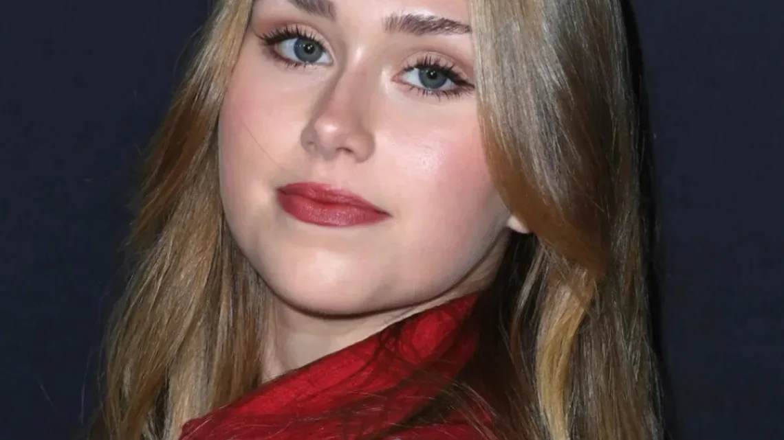 Emily Skinner Biography: Parents, Net Worth, Height, Sister, Movies, Age, Ethnicity, Songs, Awards