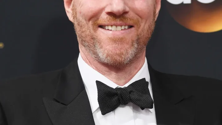 Noah Emmerich Biography: Wife, Age, Net Worth, The Americans, Height, Parents, Films, Yale