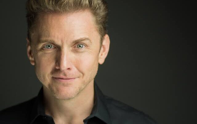 Jason Danieley Biography: Age, Broadway, Net Worth, Wife, Height, Songs, Parents, Tony Award, Movies
