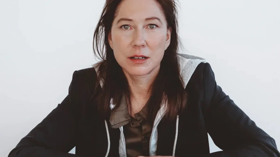 Kim Deal Bio: Songs, Age, Net Worth, Albums, Height, Husband, Parents, Pixies, The Breeders