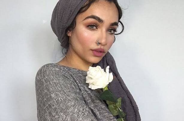 Begum Sham Bio: Age, Net Worth, Height, Parents, Religion, Hijab Fashion, Career, Husband