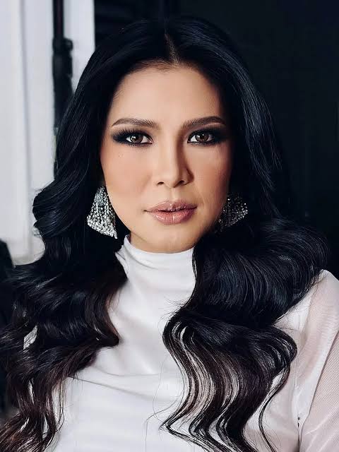 Watie Sadali Biography: Height, Age, Songs, Net Worth, Husband, Facebook, Movies, Ethnicity