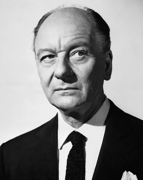 John Gielgud Biography: Net Worth, Age, Shakespeare, Husband, Height, Oscar, Parents, Films, Movies