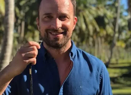 Giorgos Lianos Biography: Education, Songs, Age, Spouse, Net Worth, Albums, Height, Instagram