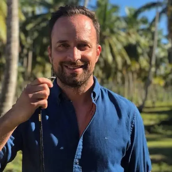 Giorgos Lianos Biography: Education, Songs, Age, Spouse, Net Worth, Albums, Height, Instagram