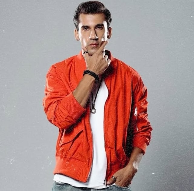 Hamid Barkzi Biography: Awards, Movies, Ethnicity, Religion, Net Worth, Age, Parents, Instagram