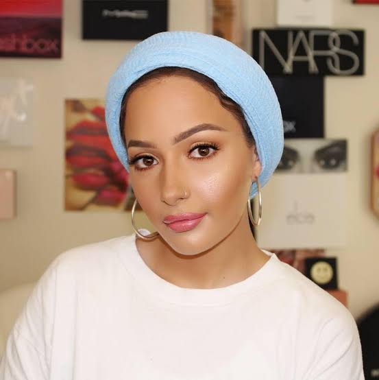 Nura Afia Biography: Husband, Age, Kids, Net Worth, CoverGirl, Height, YouTube, Career