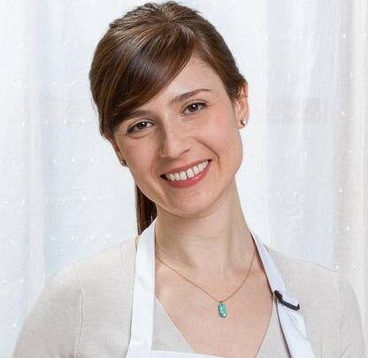 Amber Spiegel Bio: Husband, Age, Net Worth, Cookie Art, Height, Books, Career