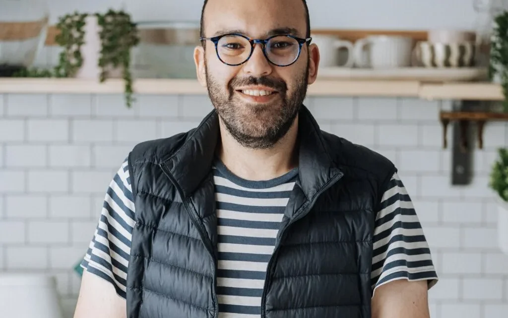 Nick Makrides Bio: Husband, Age, Daughter, Net Worth, Height, Blog, Parents, Career, Instagram