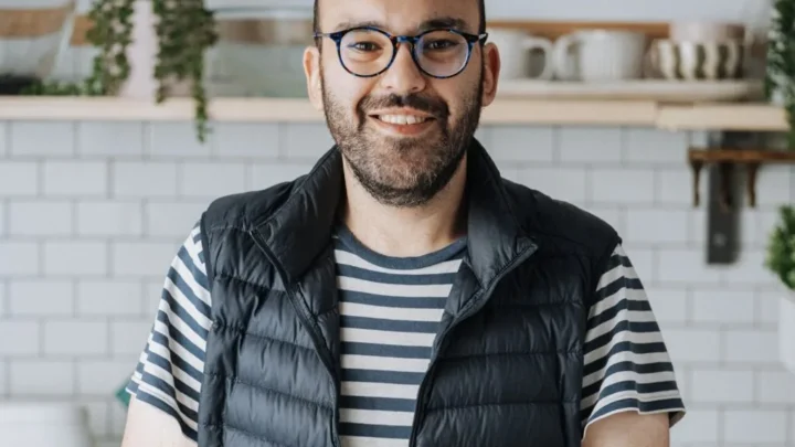 Nick Makrides Bio: Husband, Age, Daughter, Net Worth, Height, Blog, Parents, Career, Instagram