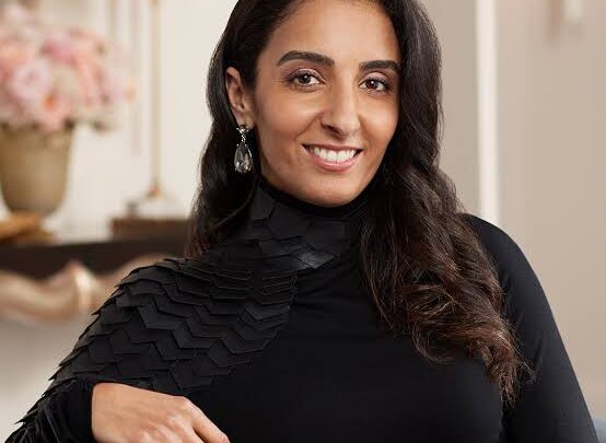 Farah Merhi Biography: Husband, Kids, Age, Net Worth, Height, Brand, Career, Instagram,