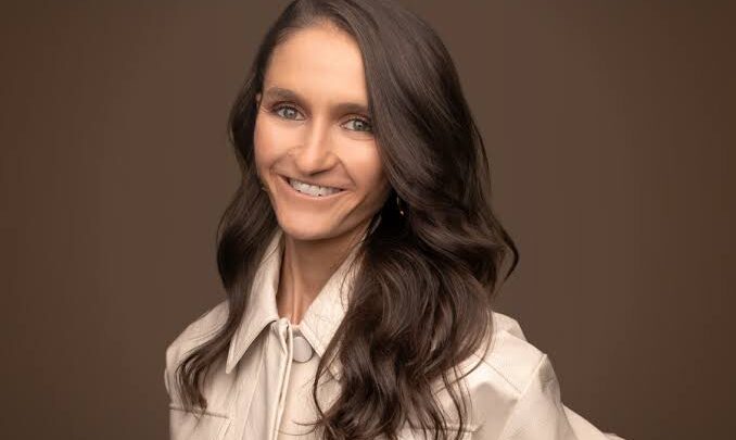 Tieghan Gerard Bio: Age, Net Worth, Siblings, Blog, Height, Cookbooks, Parents, Husband, Instagram