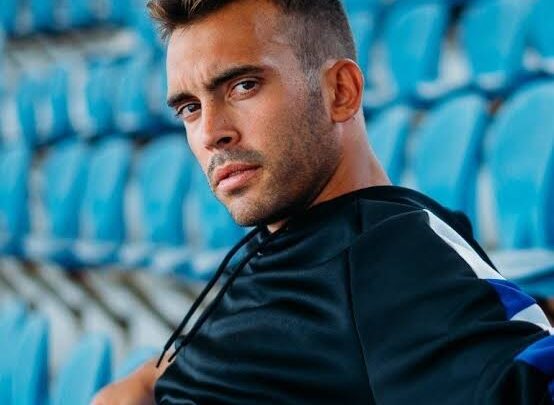 Iasonas Mandilas Biography: Age, Albums, Net Worth, Songs, Theatre, Wife, Height, Tours, Instagram