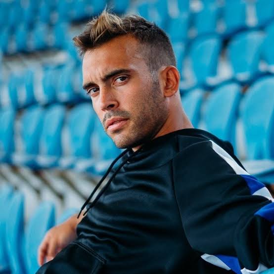 Iasonas Mandilas Biography: Age, Albums, Net Worth, Songs, Theatre, Wife, Height, Tours, Instagram