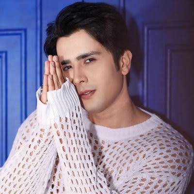 Zaan Khan Biography: Religion, Height, Movies, Age, Parents, Net Worth, Awards, Instagram, Girlfriend