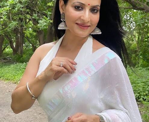 Dolly Sohi Biography: Movies, Ethnicity, Partner, YouTube, Net Worth, Age, Parents, Awards, Height, Death