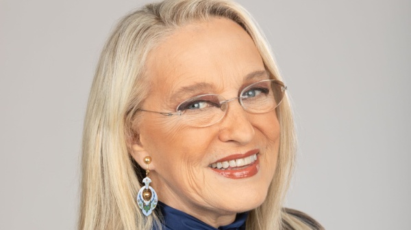 Eleonora Giorgi Biography: Age, Net Worth, Ex-Husbands, Height, Children, Parents, Movies, Siblings, TV Shows