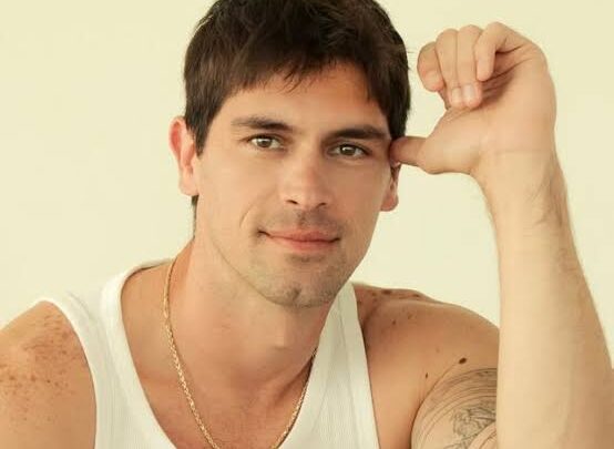 Andrés Camilo Biography: Partner, Age, Ethnicity, Net Worth, Instagram, Parents, Religion, YouTube