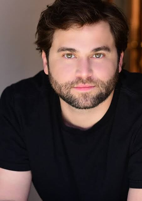 Jake Borelli Biography: Parents, Religion, Height, Age, Ethnicity, Girlfriend, Movies, Instagram, Net Worth, Siblings