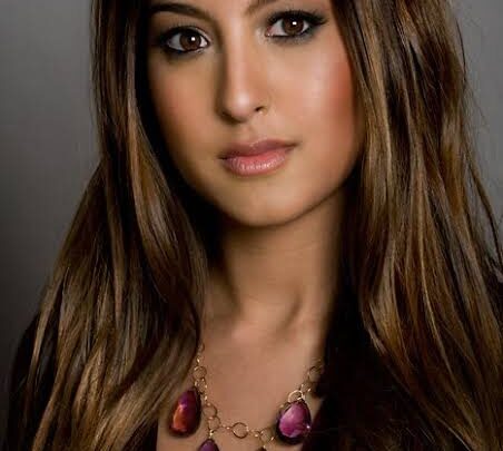 Bikram Choudhury’s Daughter, Laju Choudhury Biography: Net Worth, Age, Sister, Height, Ethnicity, Parents, Religion, YouTube