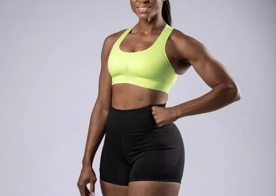 Nicci Robinson Biography: Ethnicity, Parents, Religion, Height, Net Worth, Age, Fitness, Awards, Children, Instagram