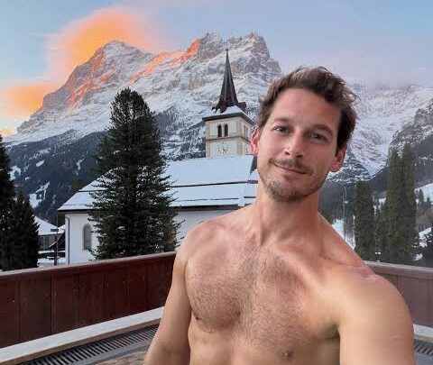 Max Emerson Biography: Partner, Books, Height, Ethnicity, Parents, Instagram, Net Worth, Age, Movies