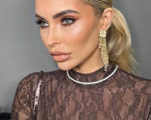 Amy Neville Biography: Spouse, Runway, Instagram, Height, Parents, Age, Ethnicity, Religion, Net Worth, Awards