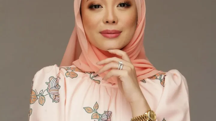 Vivy Yusof Biography: Ethnicity, Age, Books, Net Worth, Businesses, Parents, Religion, Instagram, Awards, Forbes