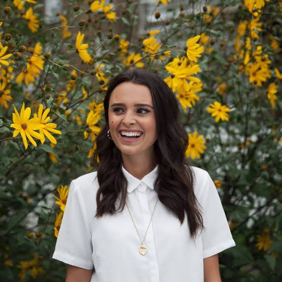 Venetia Le Manna Biography: Religion, Awards, Height, Ethnicity, Age, Husband, Net Worth, YouTube, Children